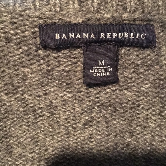 Banana Republic Lamb’s Wool & Cashmere Sweater - Picture 6 of 7